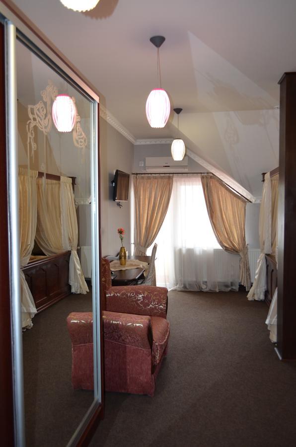 Golden Palace Dubove Exterior foto